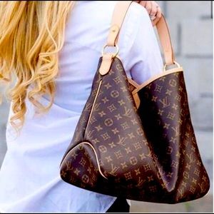 Used Authentic Large Louis Vuitton Delightful MM Bag. No longer made/sold by LV
